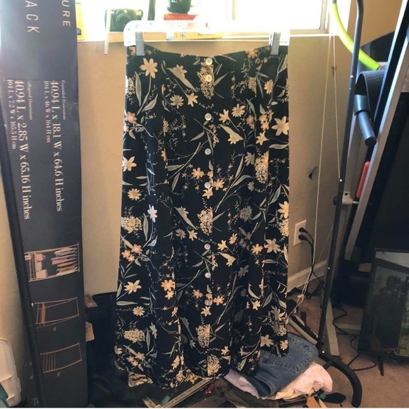 Vintage floral maxi skirt - Picture 2 of 4